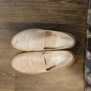 Fitflop Womens 11 Superskate Loafer Light Gold/Silvery Snake Skin Embossed